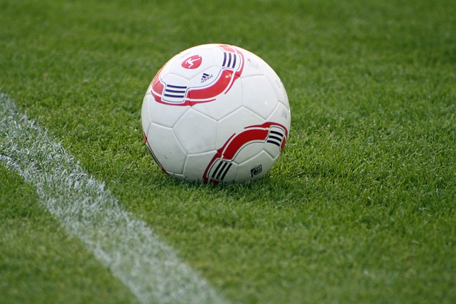 賽中首發亮 賽中首發亮